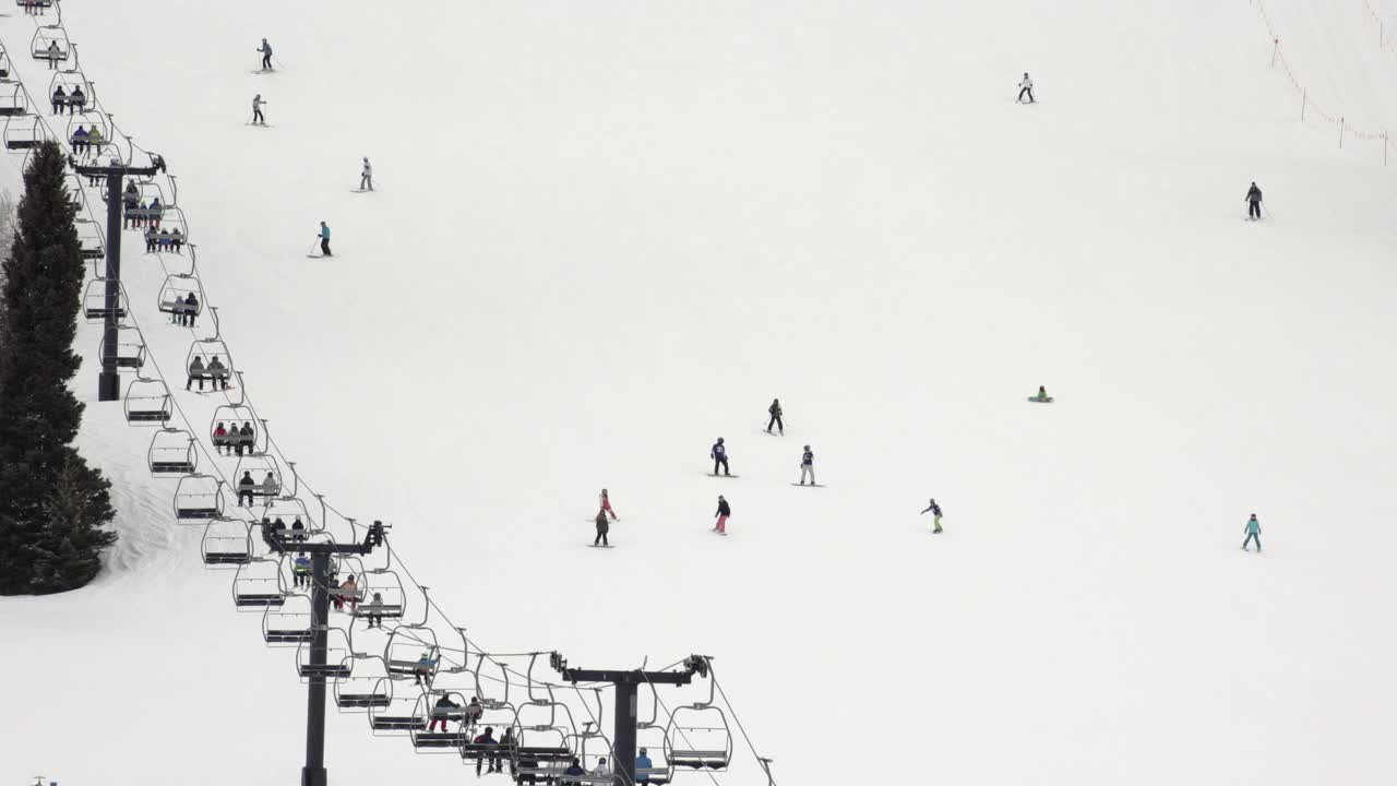 滑雪缆车视频素材