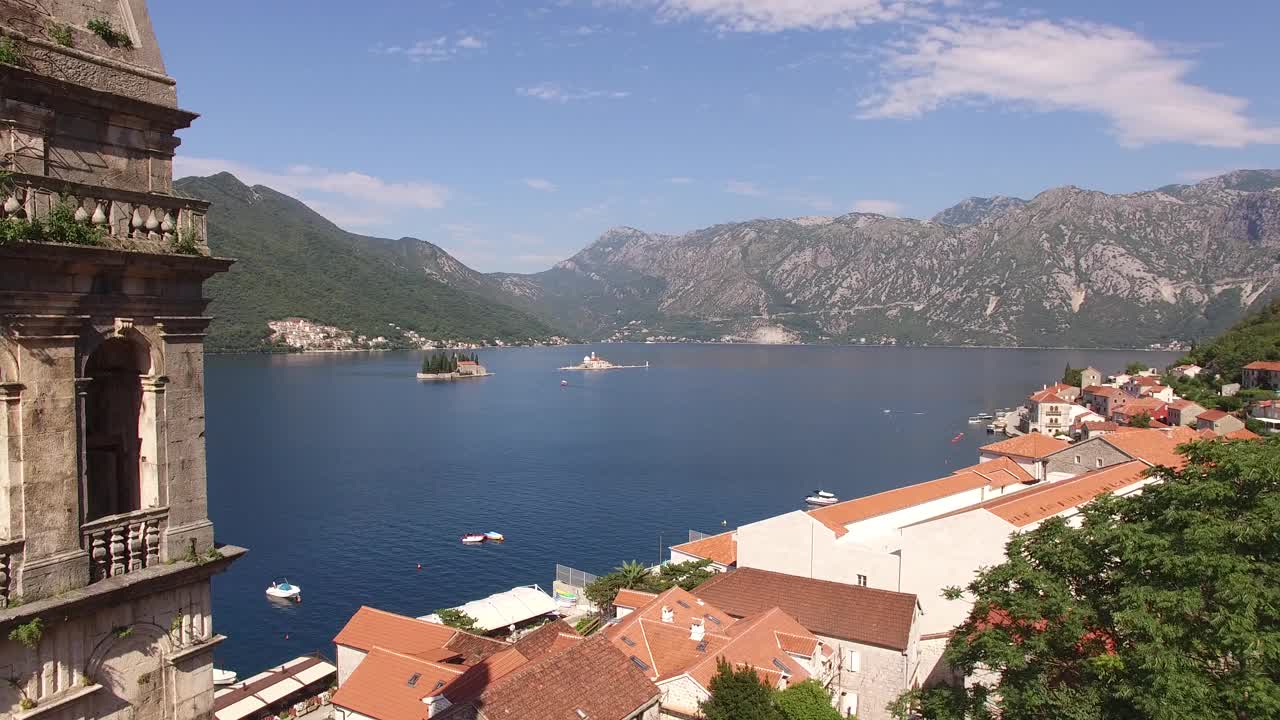 圣尼古拉斯教堂的钟塔。Perast、黑山视频素材