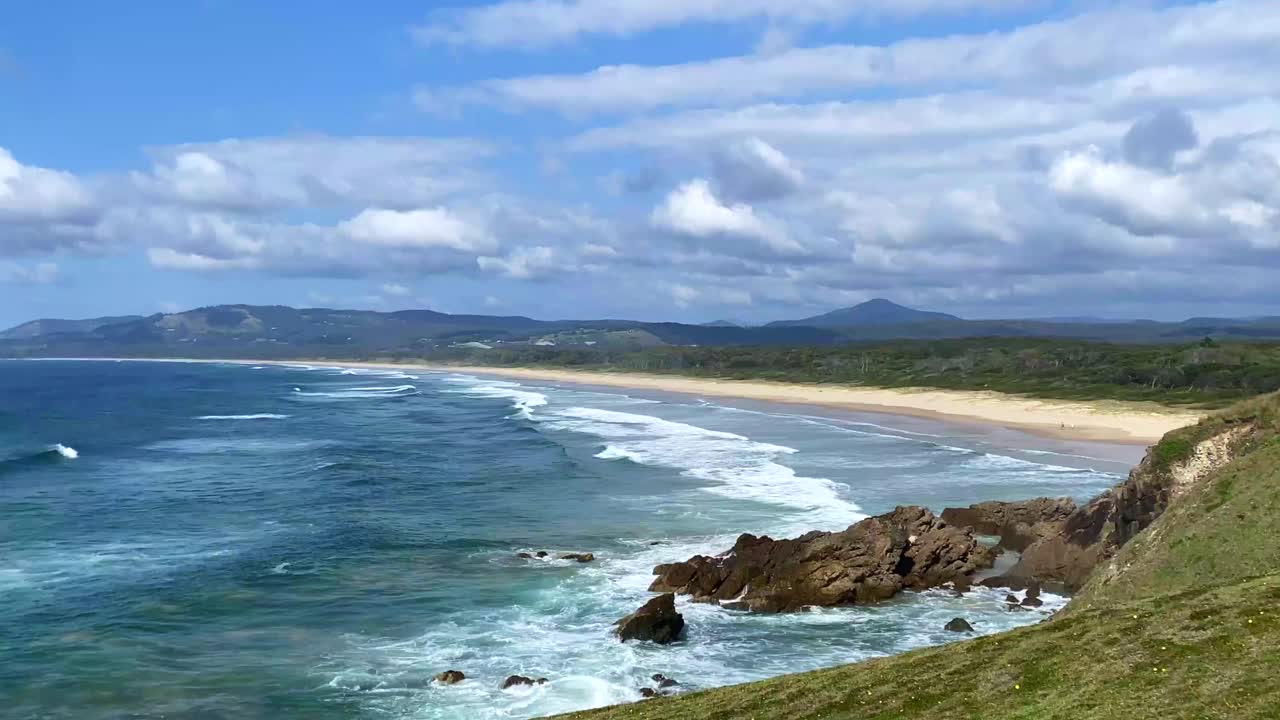 来自海岬的海浪视频素材