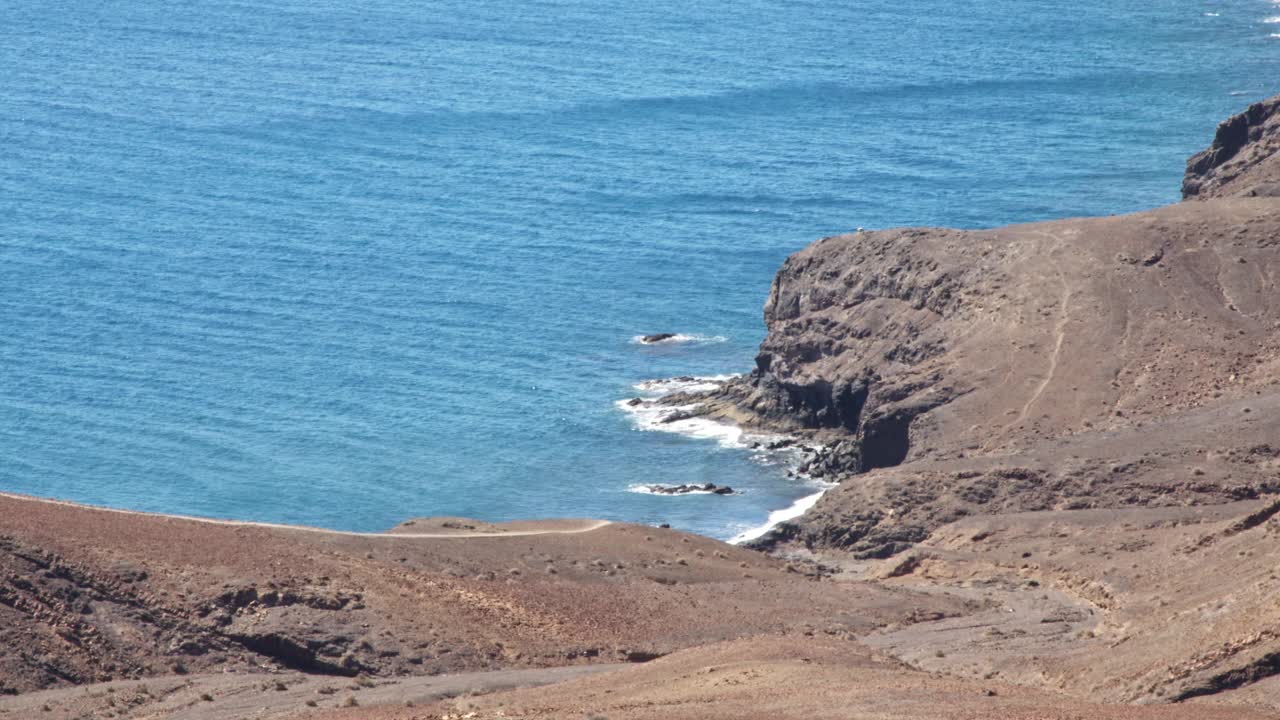 美丽的多山的地形。视频素材