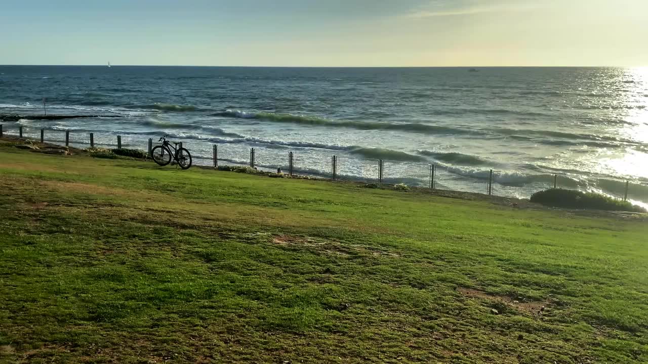 日落前地中海东岸的潮汐。高清视频素材