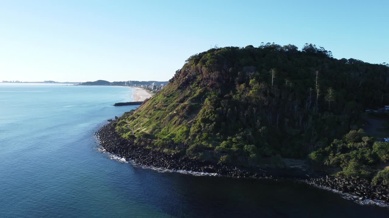 无人机视野伯利头，黄金海岸，澳大利亚视频素材