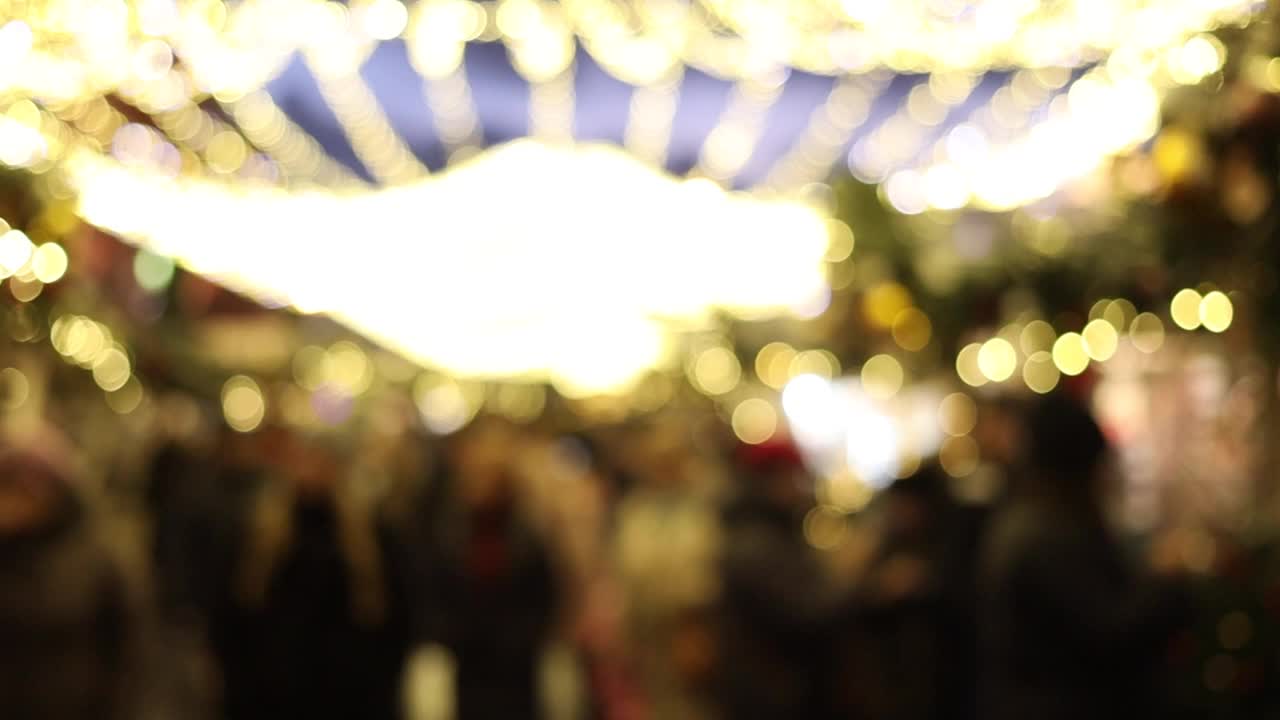 模糊抽象的背景。城市装饰新年。圣诞节的气氛视频素材