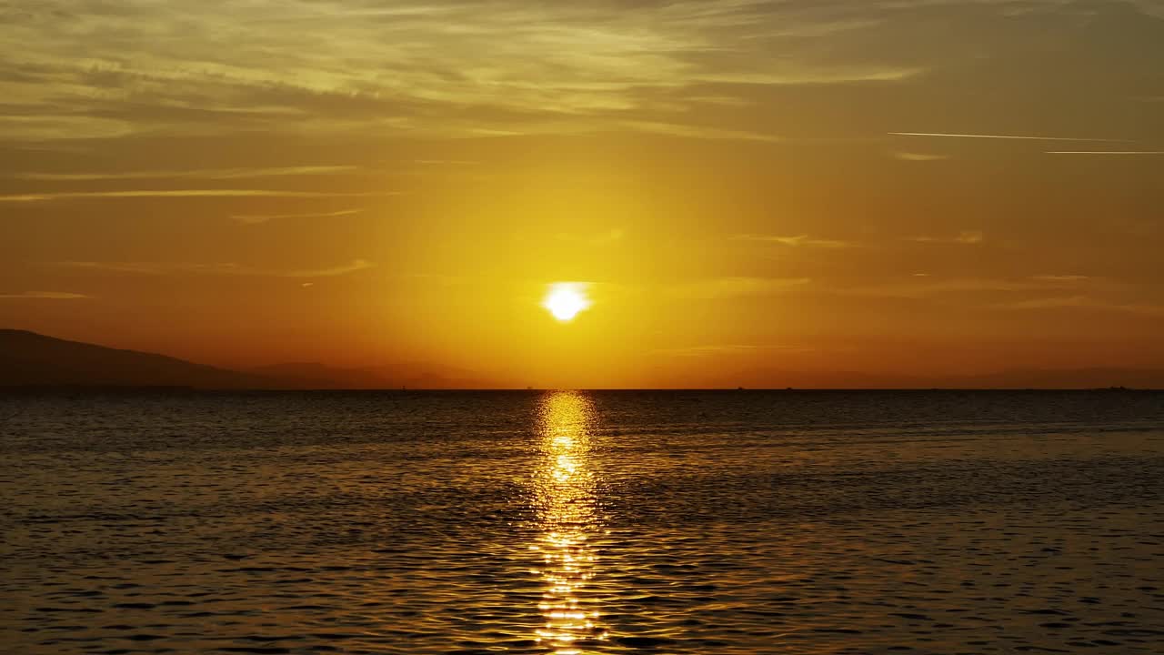 下午的日落和海景视频素材