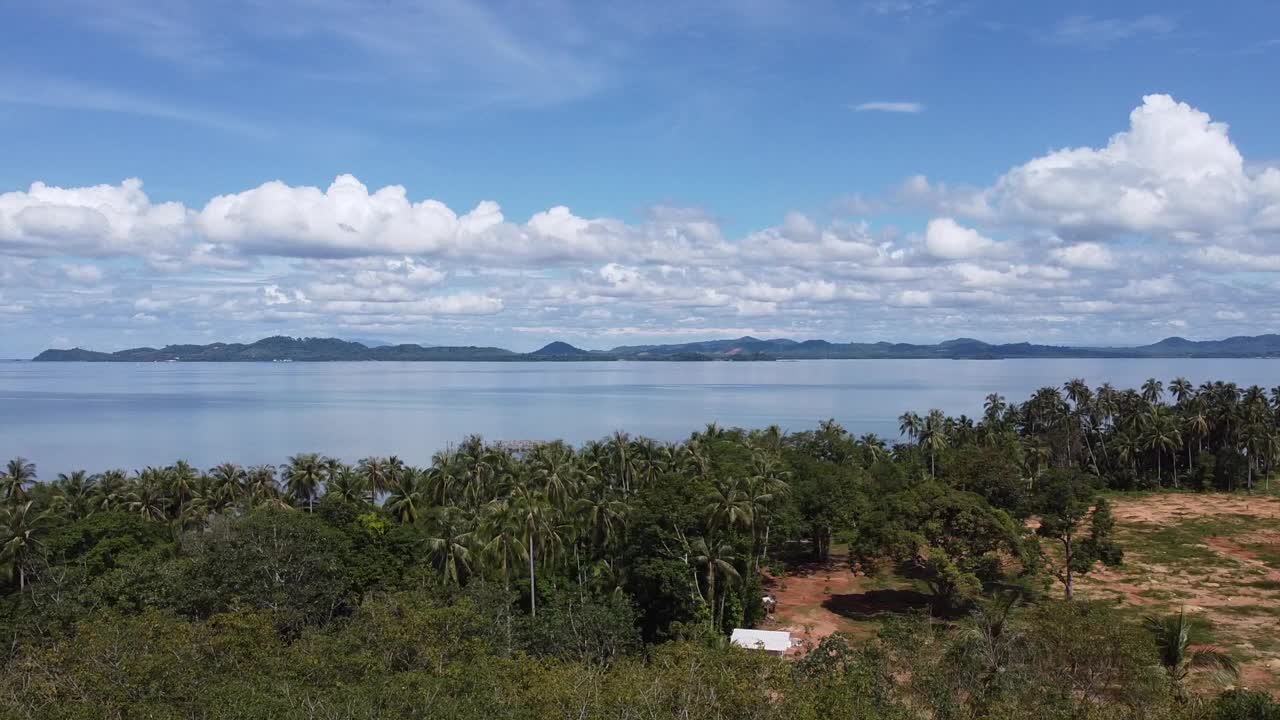 泰国Koh Chang的海景鸟瞰图视频素材