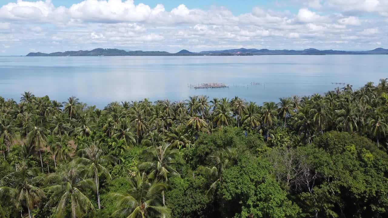 泰国Koh Chang的海景鸟瞰图视频素材