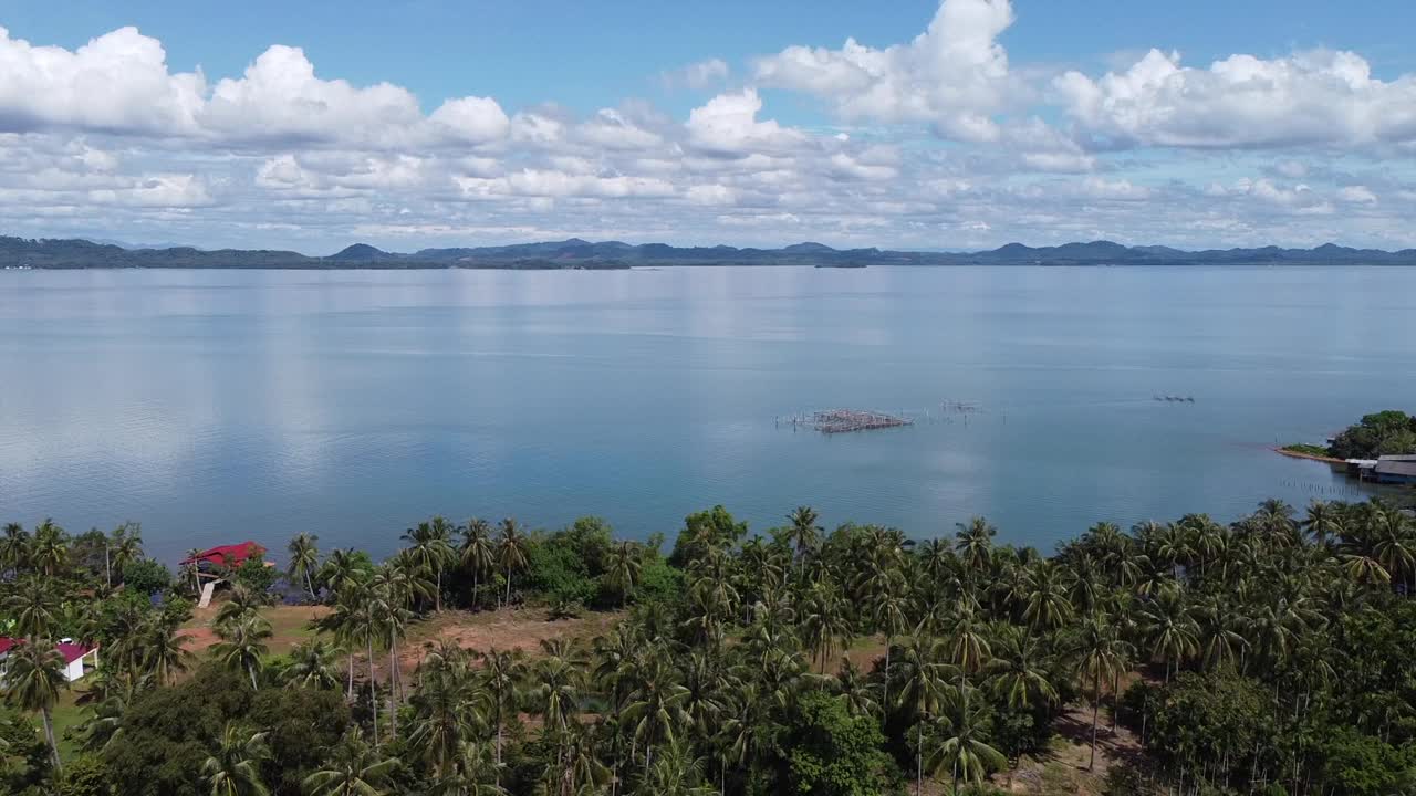 泰国Koh Chang的海景鸟瞰图视频素材