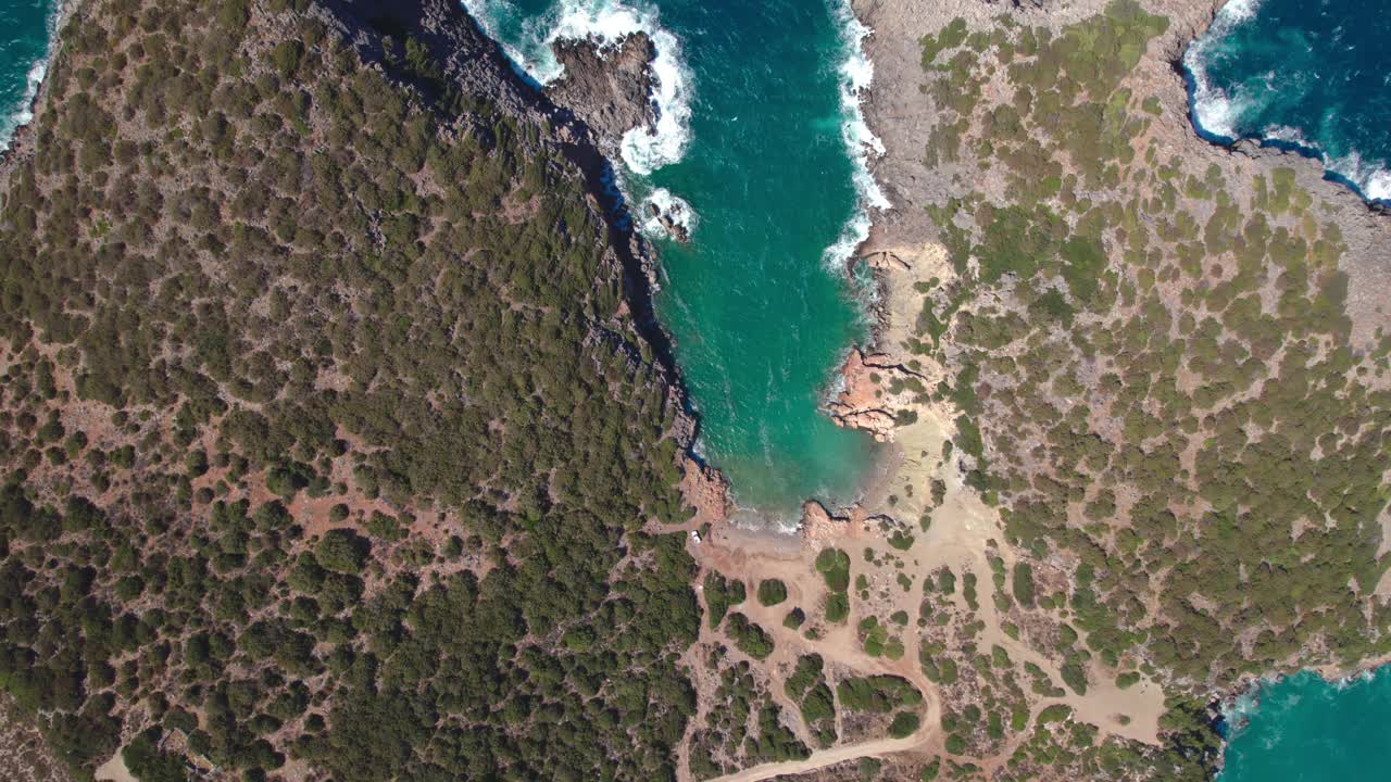 鸟瞰图。迷人的海景景观。夏天的地中海和希腊的克里特岛视频素材