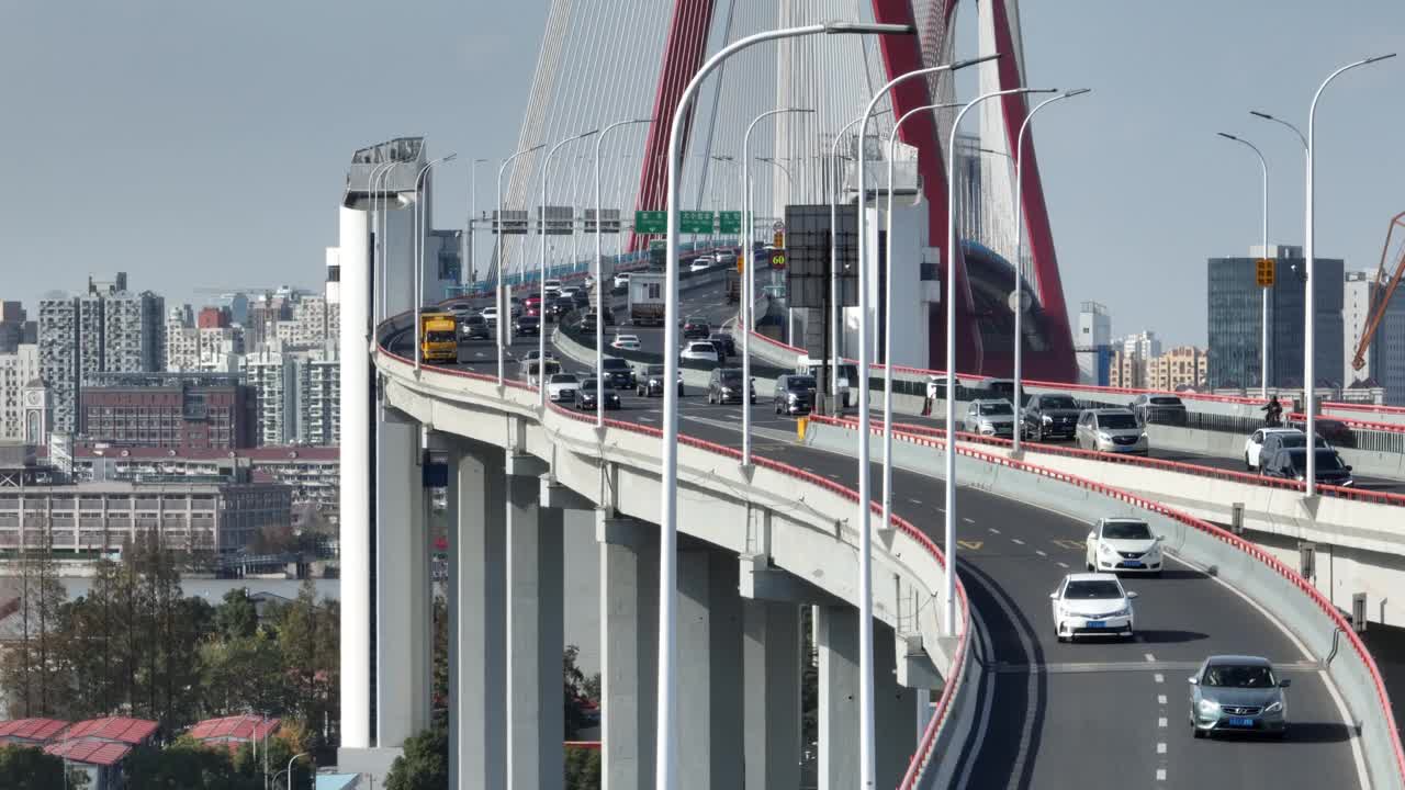 无人机鸟瞰图上海高速公路交通长焦距视频素材