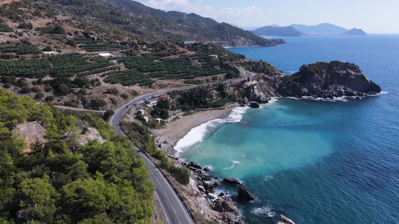 土耳其夏季地中海海岸的鸟瞰图视频素材