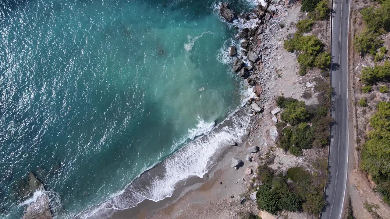 土耳其夏季地中海海岸的鸟瞰图视频素材