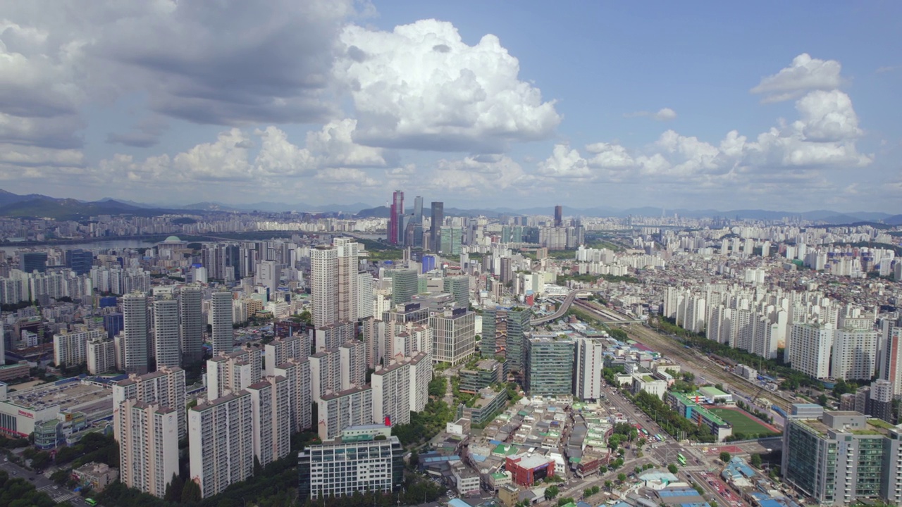 韩国首尔汝矣岛区/永登浦区市中心的风景视频素材