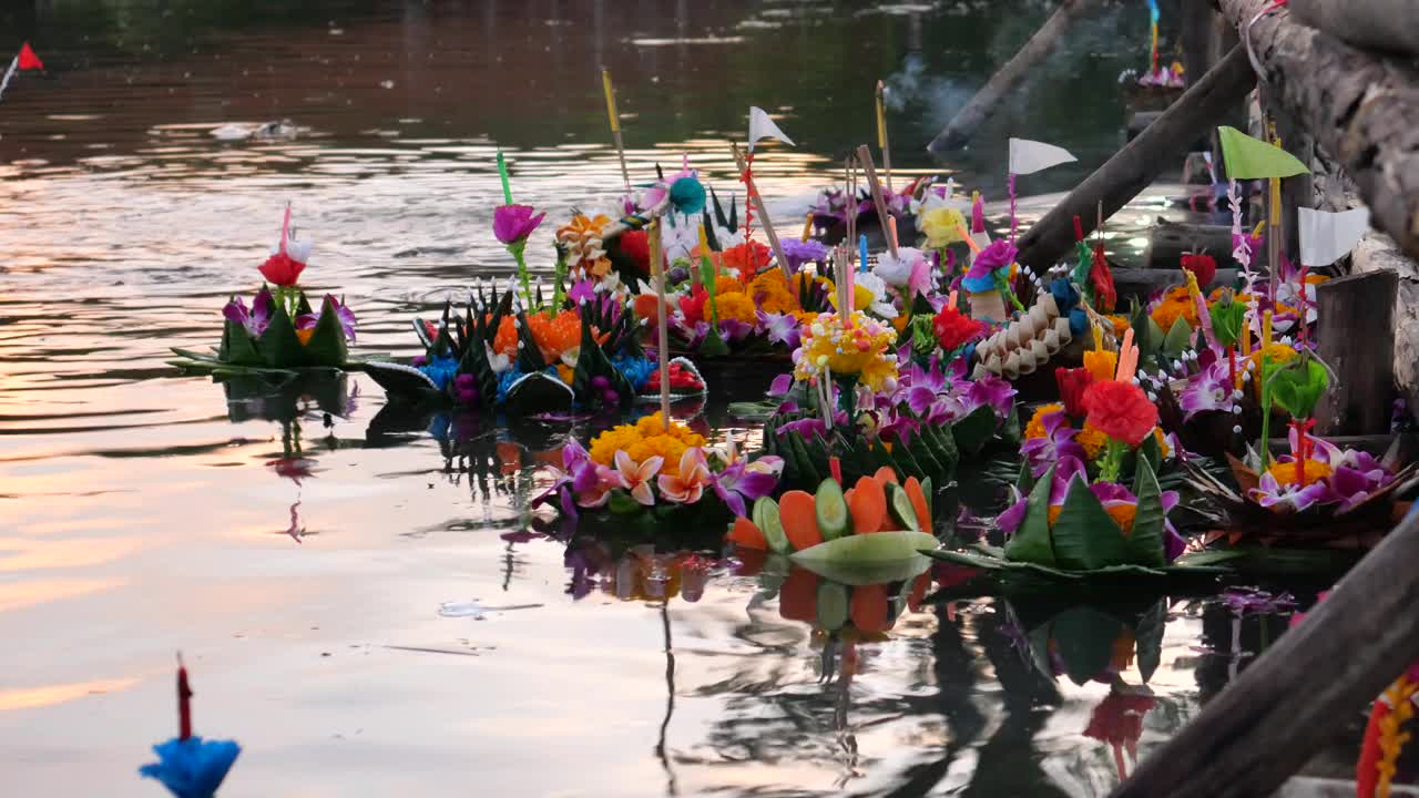 水上水灯节，亚洲节日视频素材