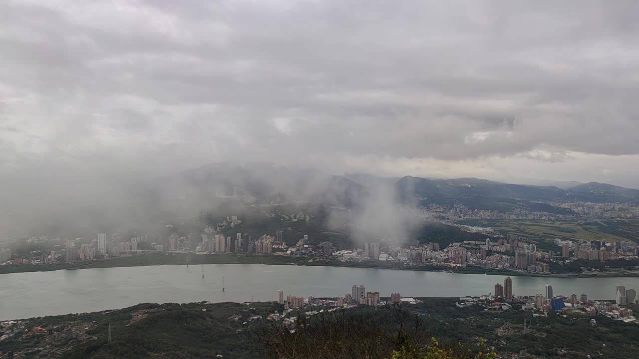 淡水河及观音山，新北市，台湾视频下载