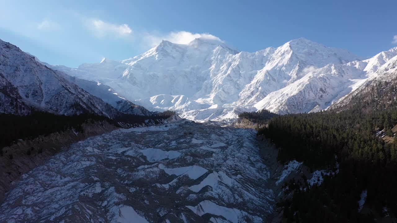 巴基斯坦北部冰川的鸟瞰图视频素材