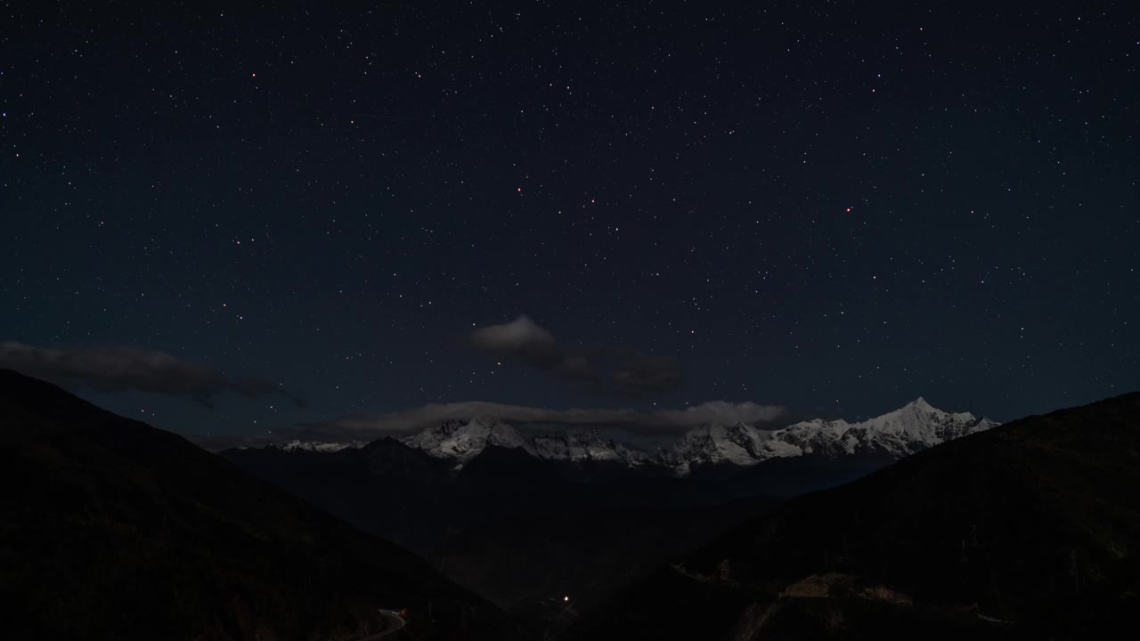 美丽雪山延时拍摄视频素材