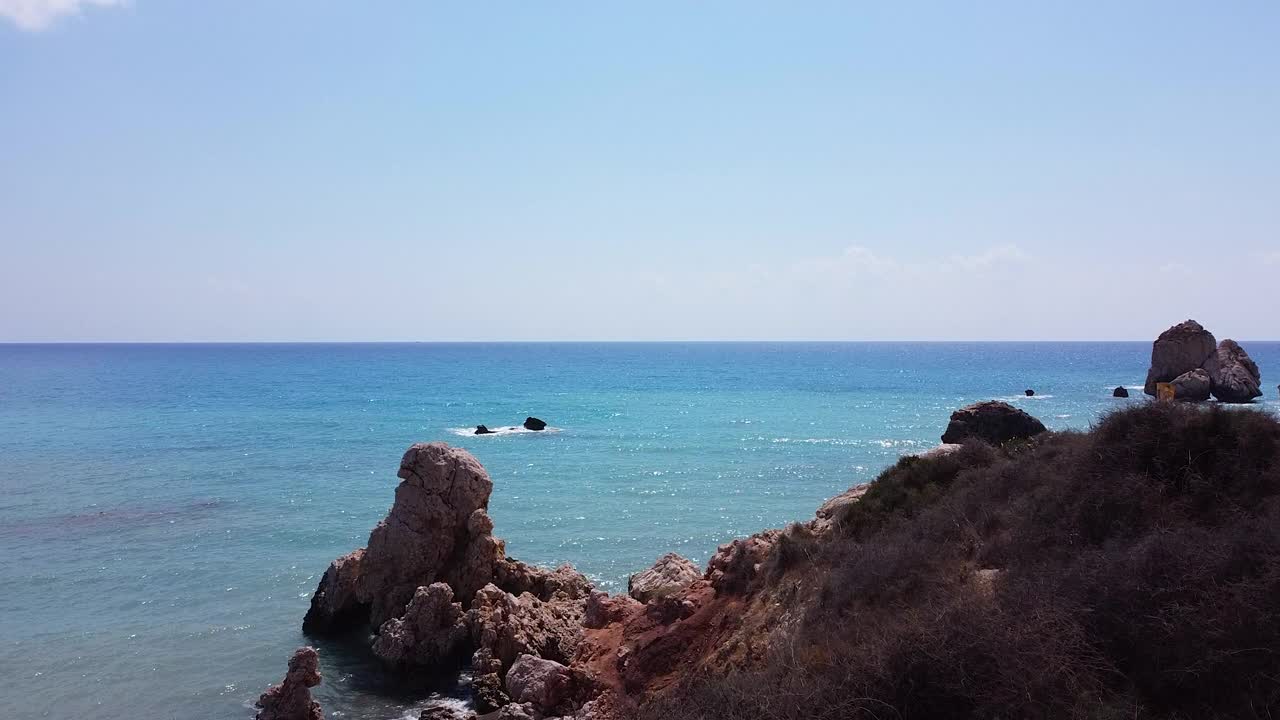 夏日晴空，海洋海岸视频素材