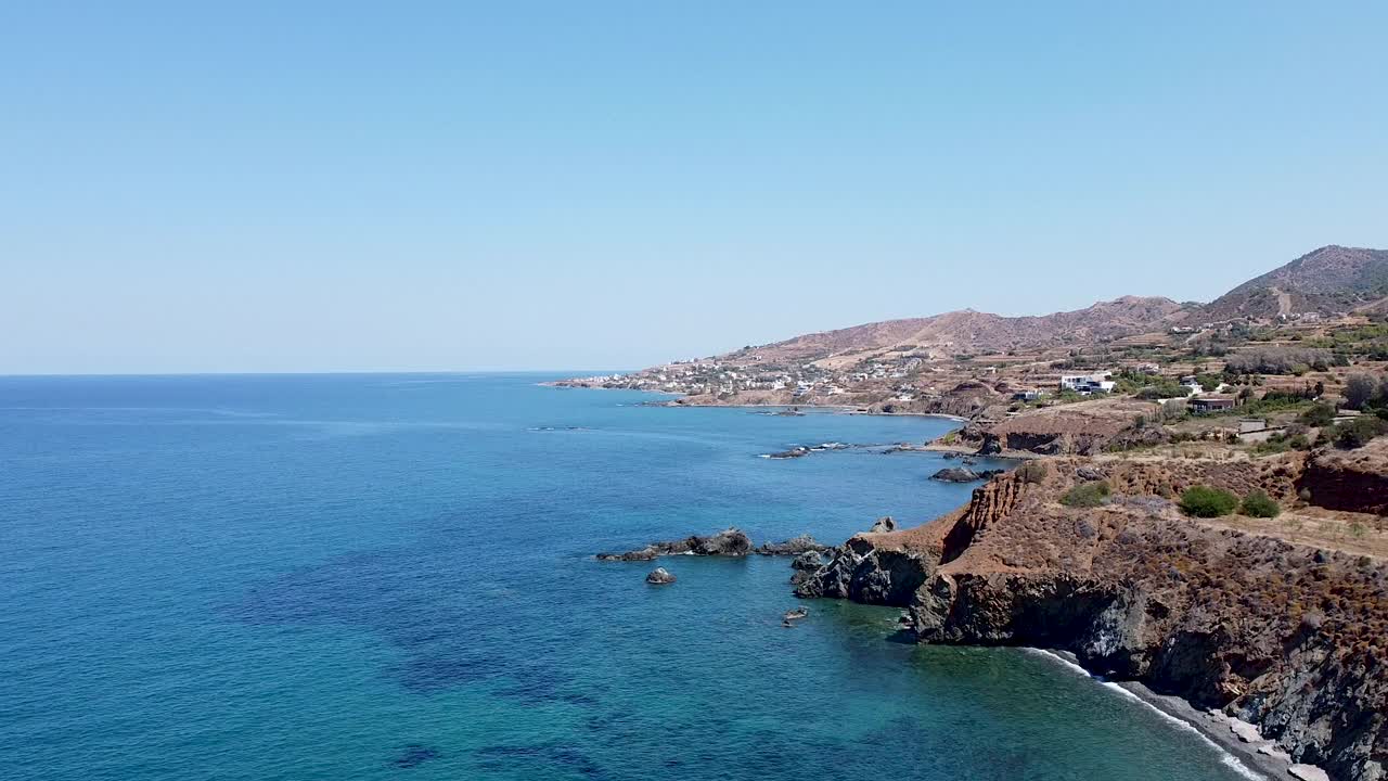 夏日晴空，海洋海岸视频素材