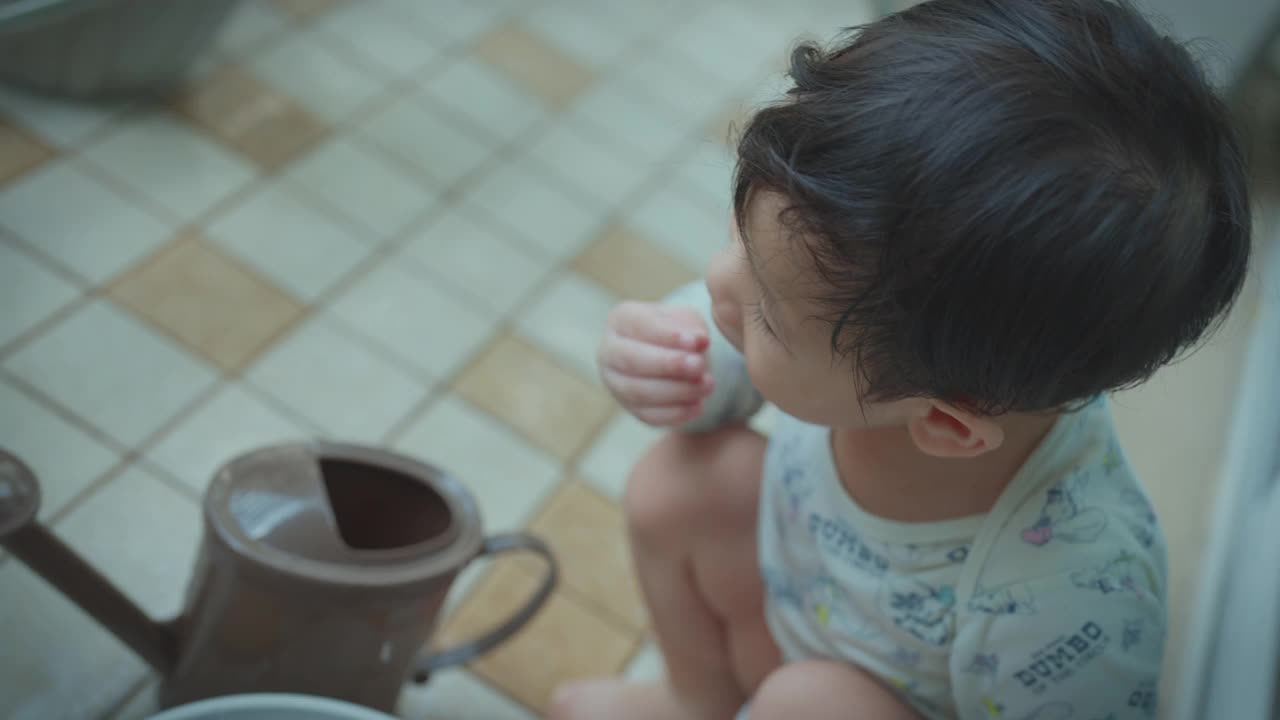 关爱地球环境的男孩，视频素材