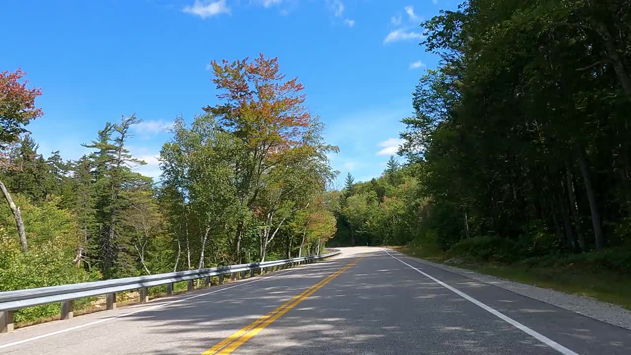 夏天的公路旅行视频素材