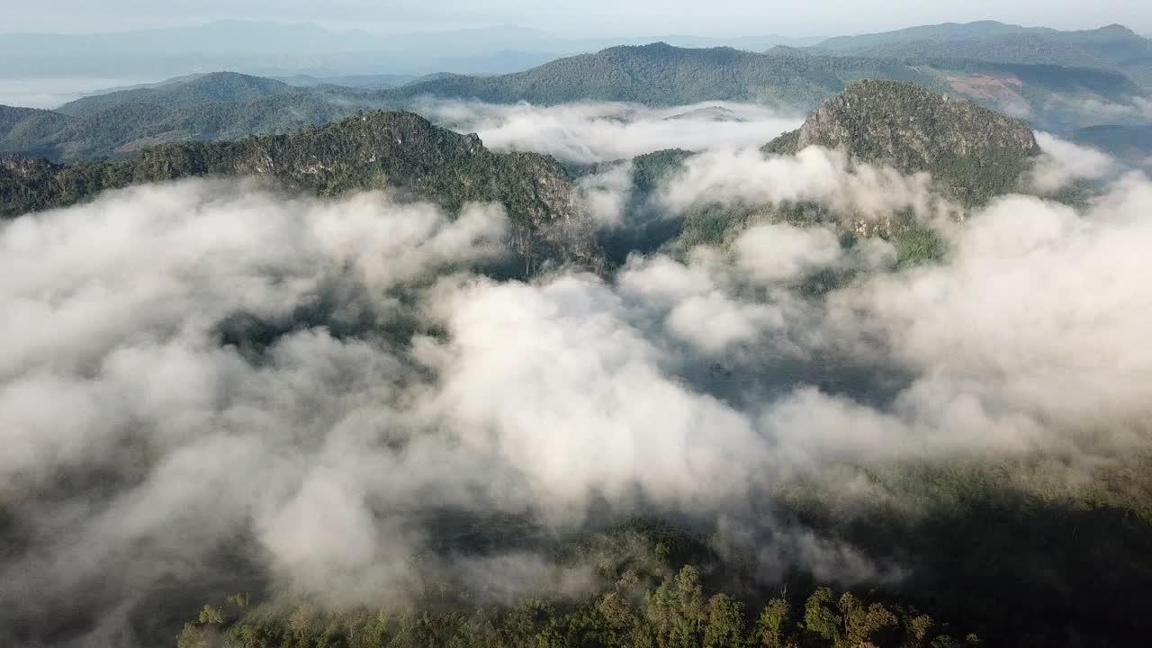 冬季泰国北部地区壮观的自然景观。视频素材