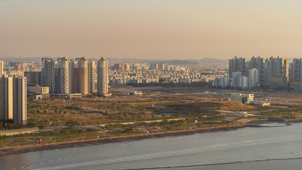 白天——京畿始兴市培歌生活公园、培歌Hanwool公园、培歌新城市公寓园区视频素材