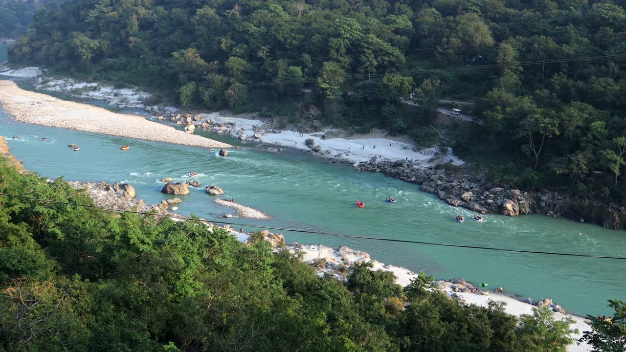 印度北阿坎德邦瑞诗凯诗恒河的风景视频素材