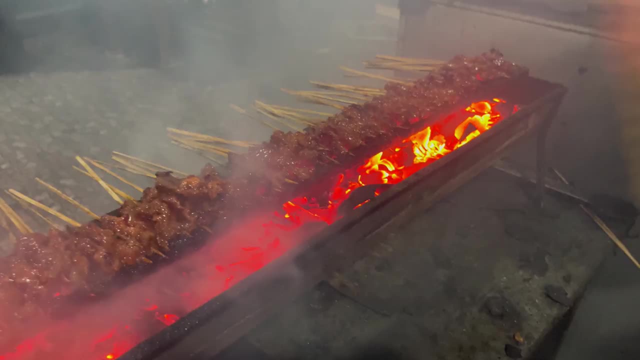 沙爹伦比加龙目岛。视频素材