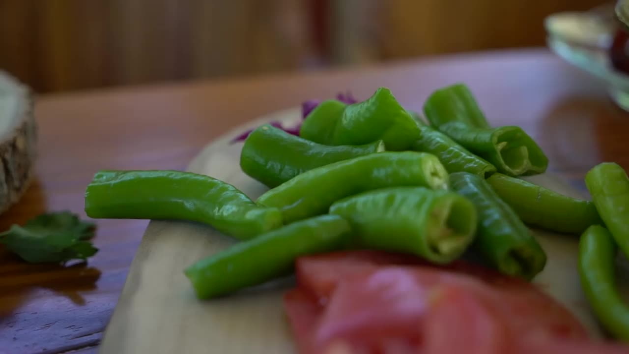 早餐橄榄芝士蔬菜视频素材