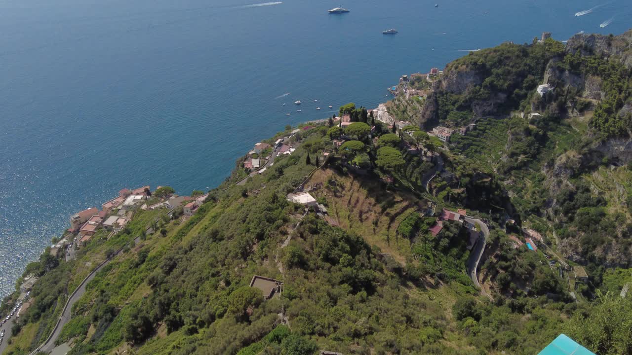 在阿马尔菲海岸的露台上种植柠檬树视频素材