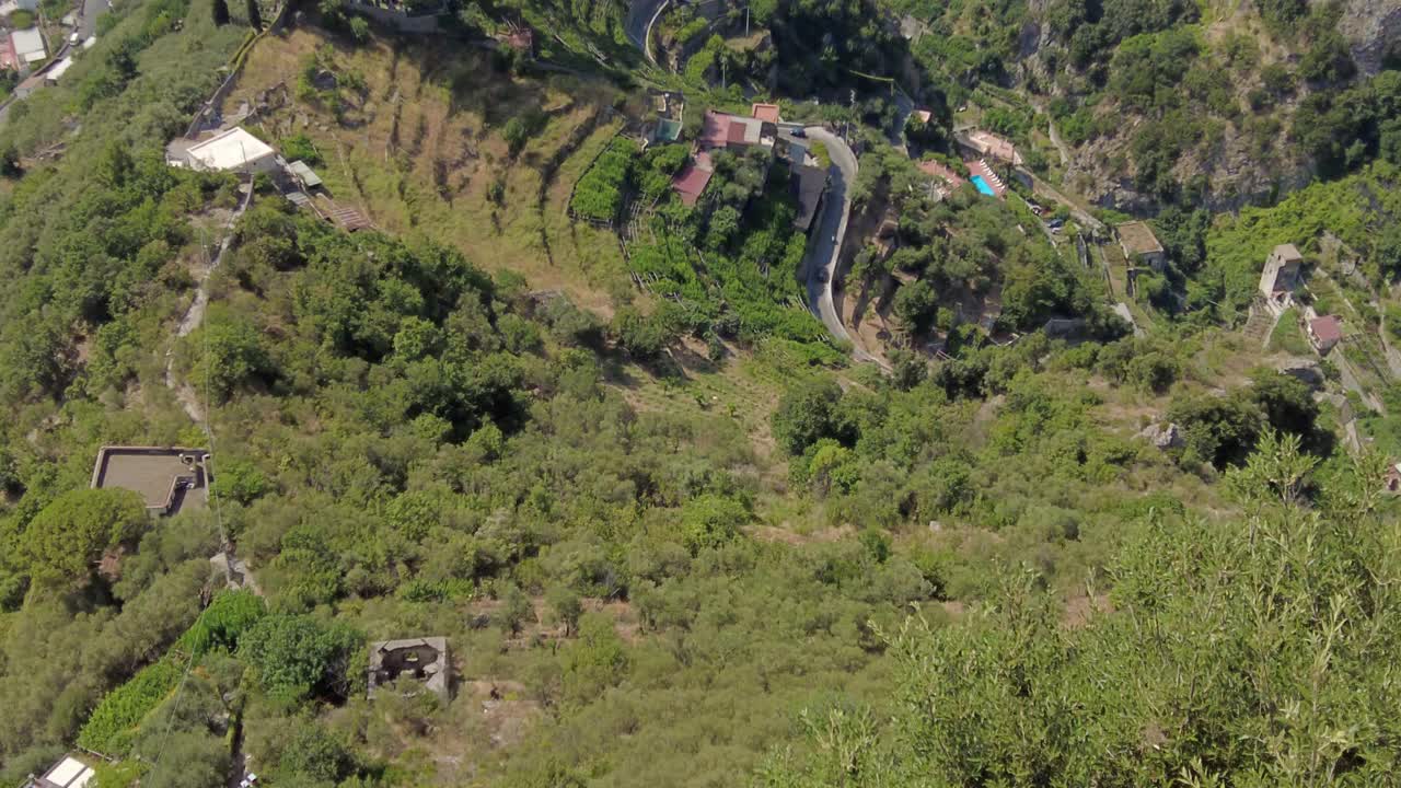 在阿马尔菲海岸的露台上种植柠檬树视频素材