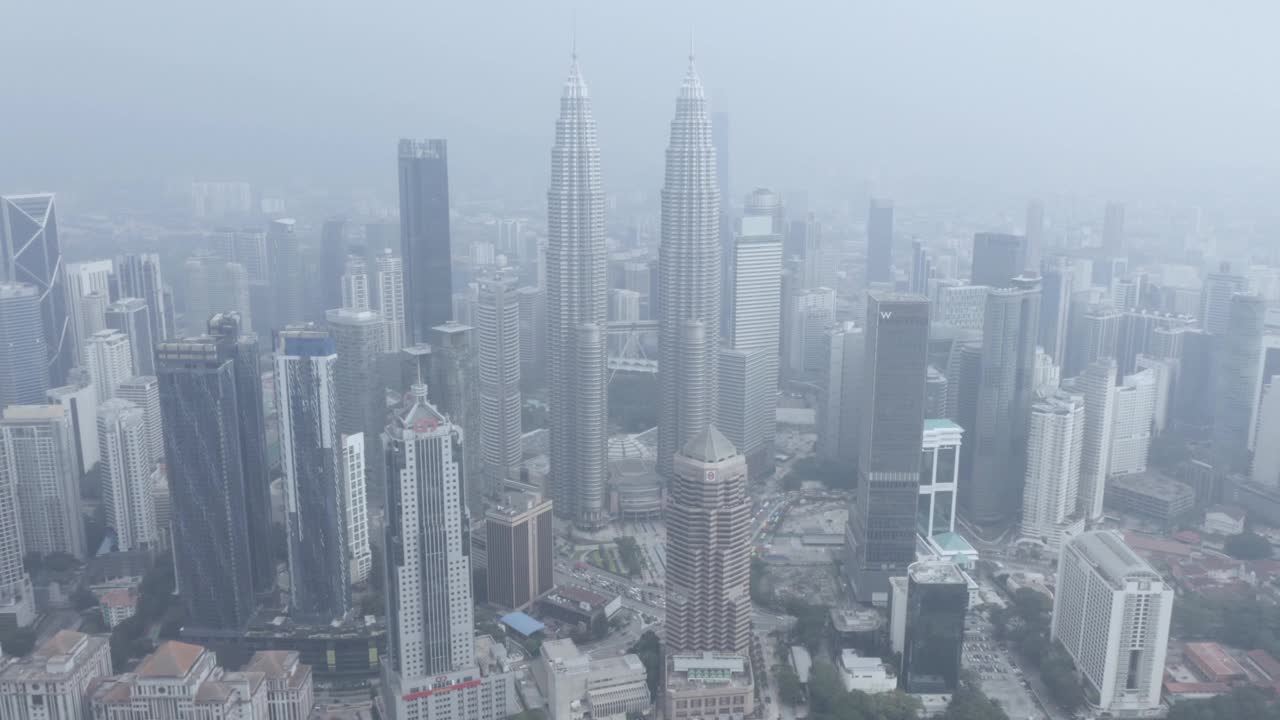 空气污染覆盖了吉隆坡视频素材