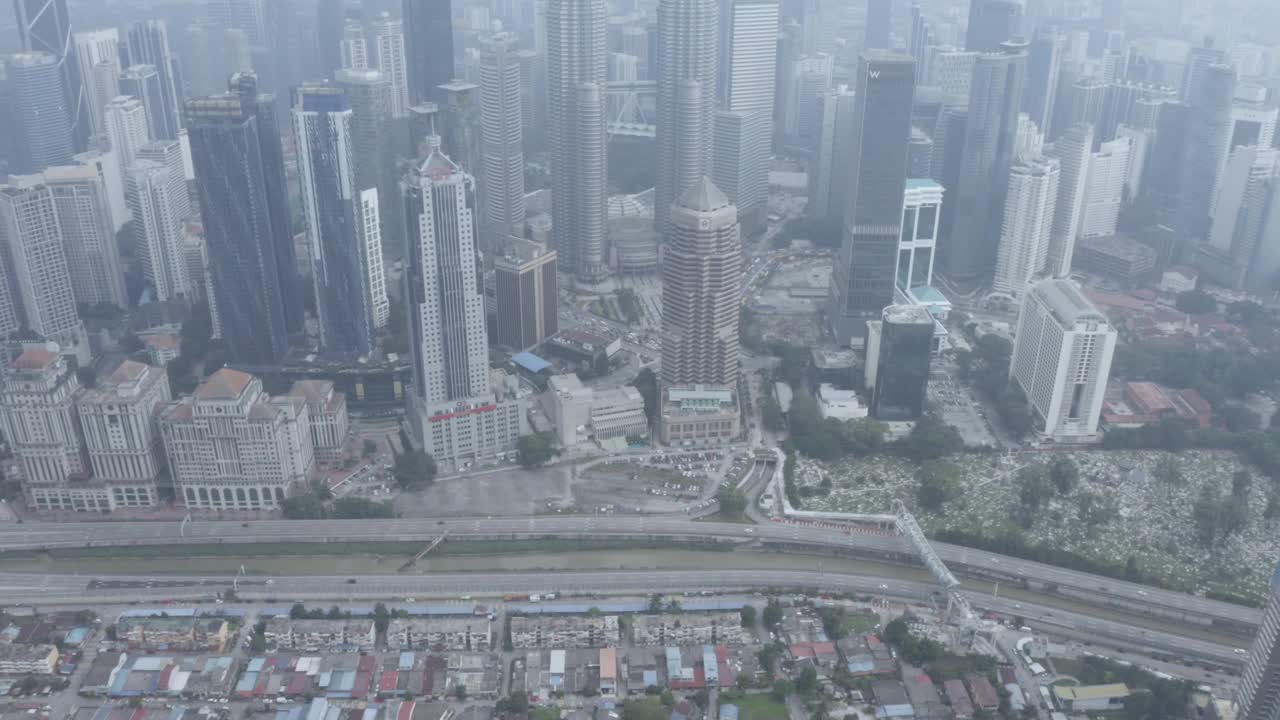 双子塔的风景和空气污染视频素材
