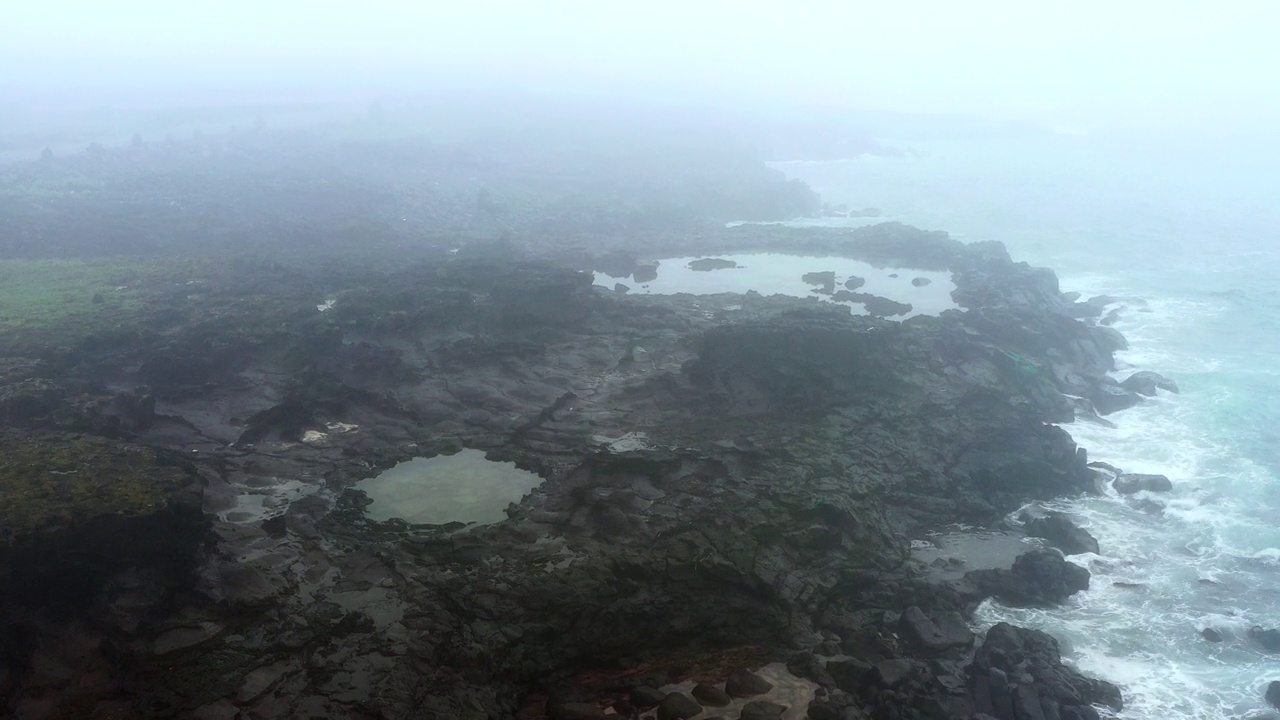 韩国济州岛Dogurial的海景视频素材