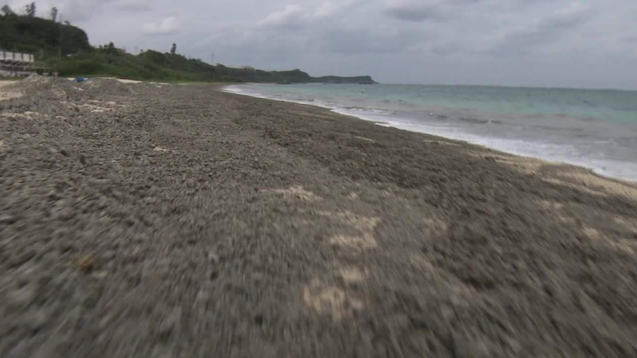 POV，浮石冲刷海岸，冲绳，日本视频素材