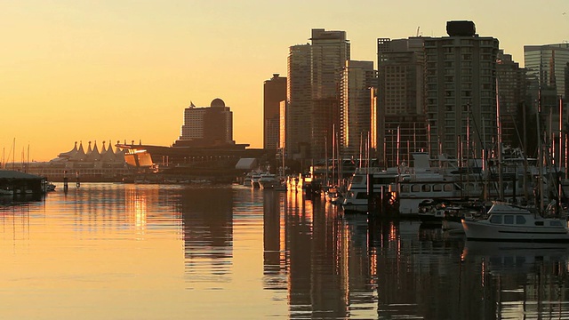 温哥华的Coal Harbor Reflections视频素材