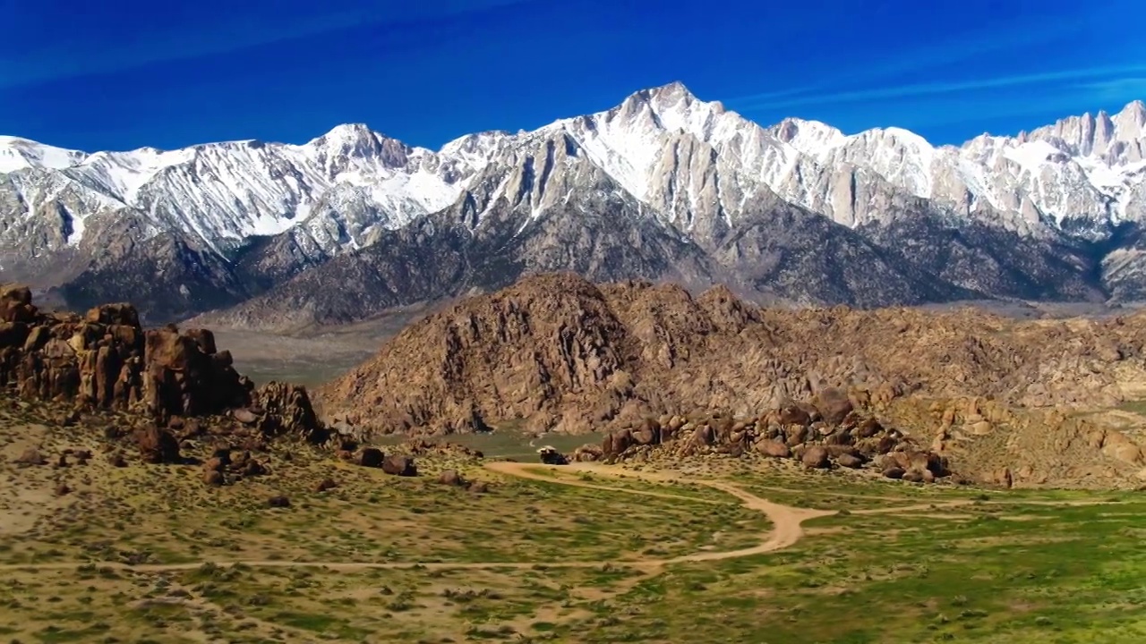 空中淘金在冬季自然岩层的美丽景色-红岩峡谷，内华达州视频素材