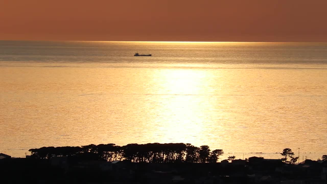 秋田县，日穗市
海上的日落视频素材