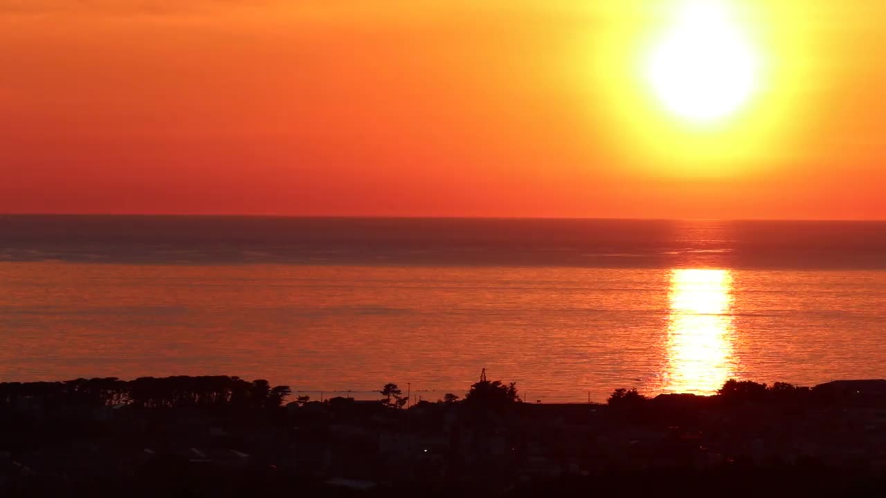 秋田县，日穗市
海上的日落视频素材