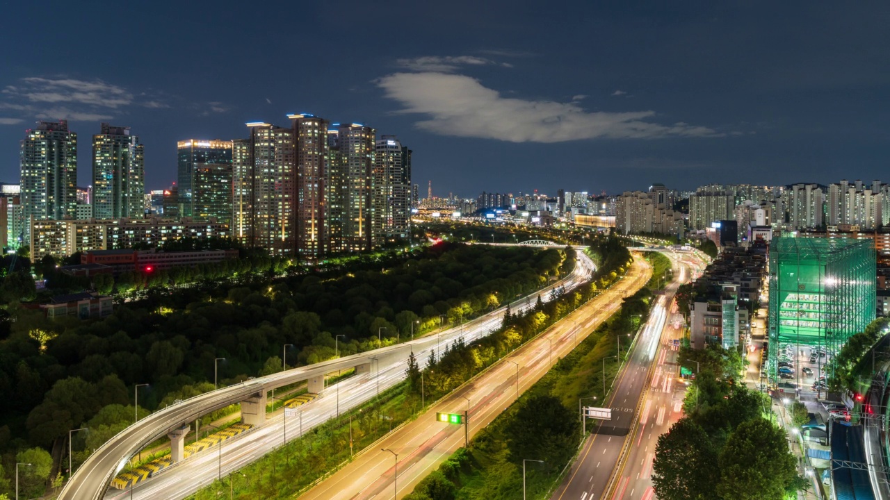 首尔汝矣岛、铜雀区、永登浦区市中心的奥林匹克大路、练习场、公寓园区的夜景视频素材