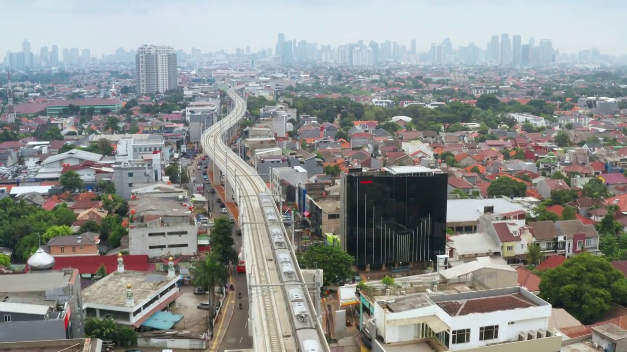 雅加达市与雅加达捷运铁路景观视频素材