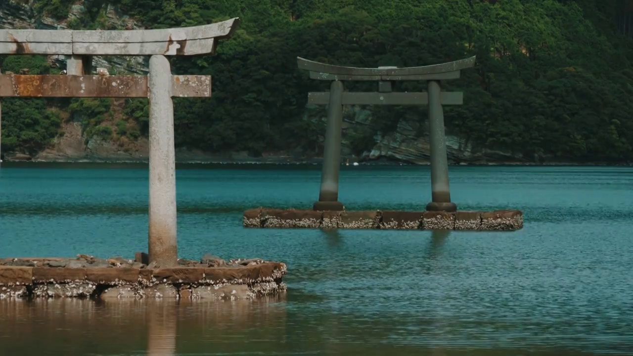 日本对马岛，鸟居之海视频素材