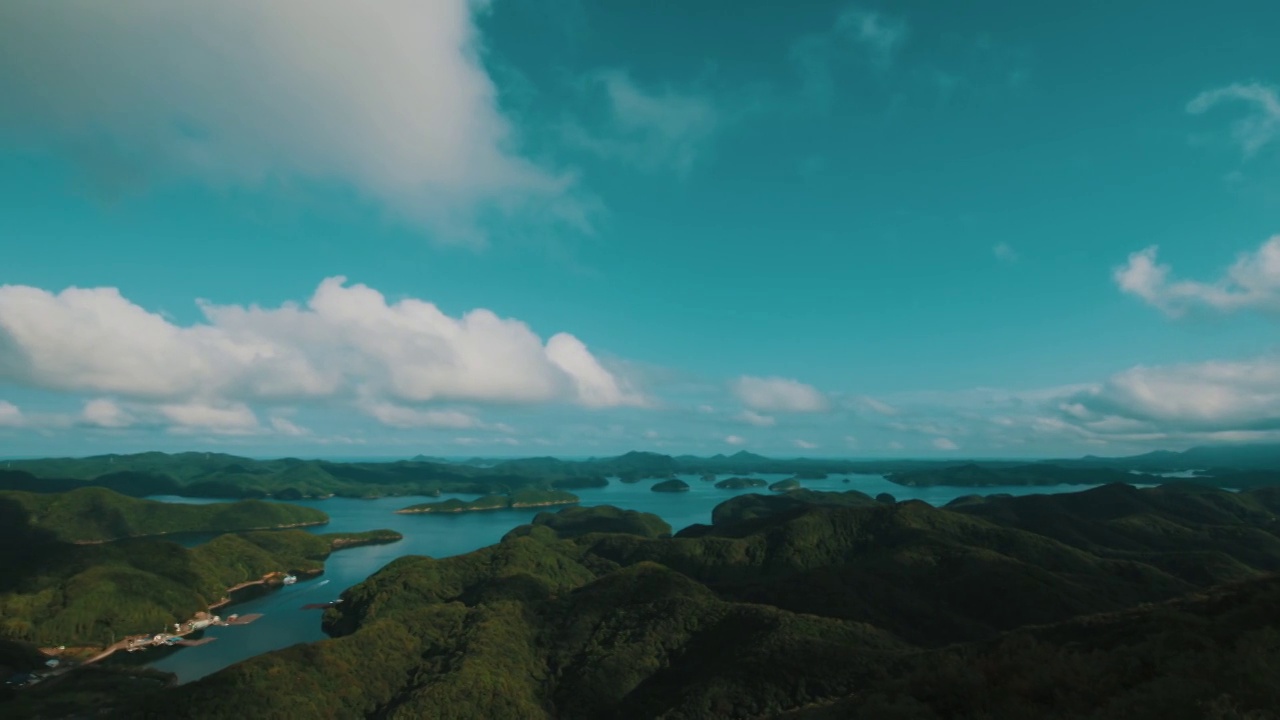 来自日本对马岛Eboshi山的Aso湾视频素材