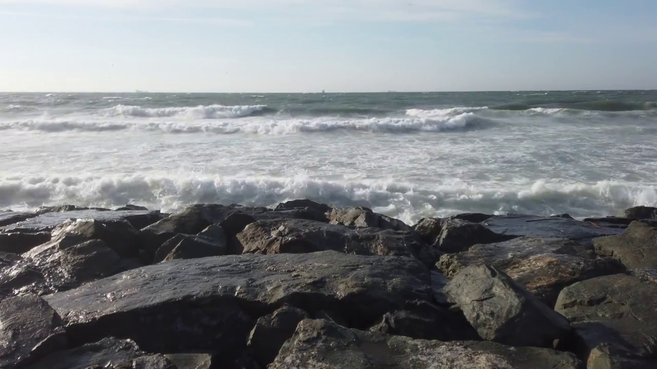 冬季的马尔马拉海景。视频素材