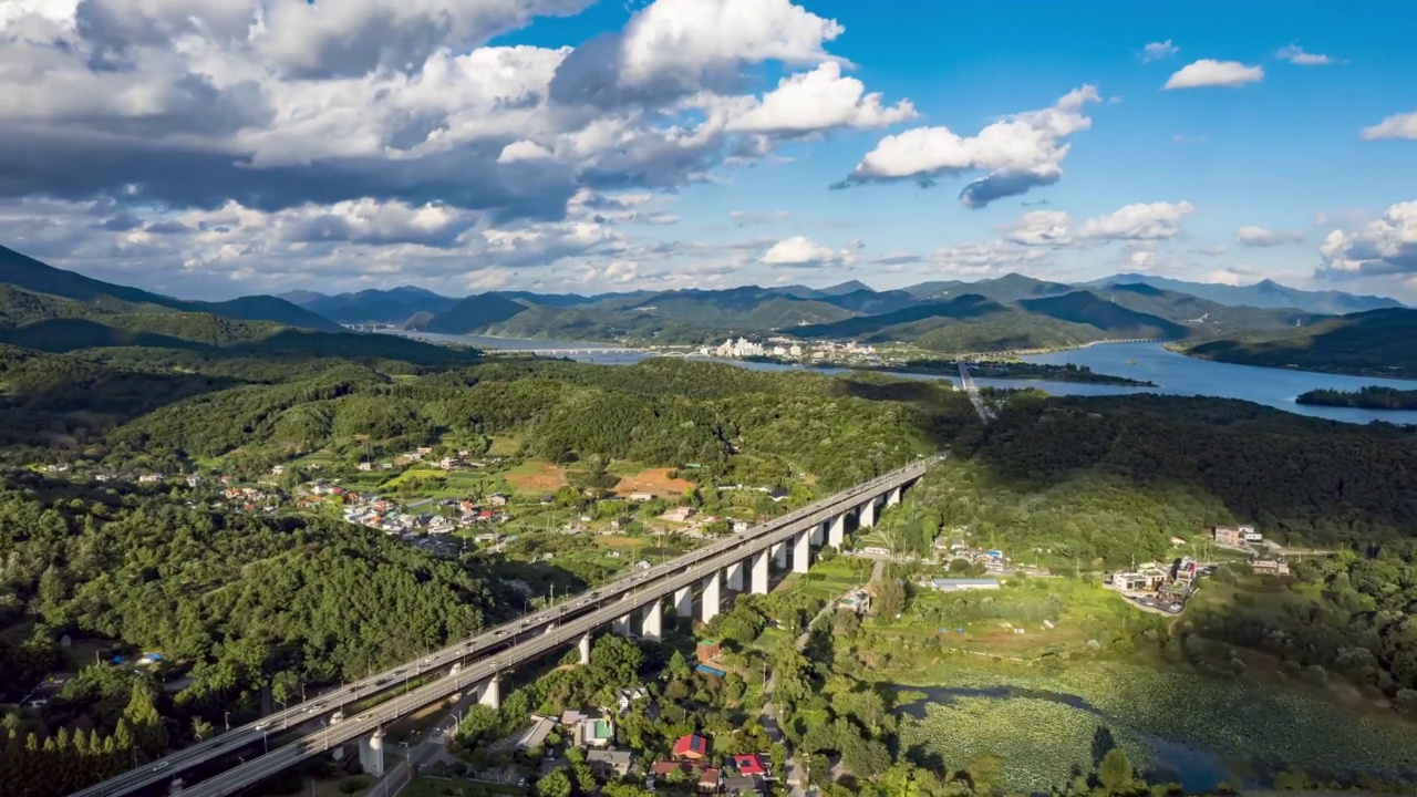 京畿南阳州市琼郡一带的奉伽桥和新杨水大桥，北江和南汉江附近的杨平郡杨水郡的独木茂里视频素材