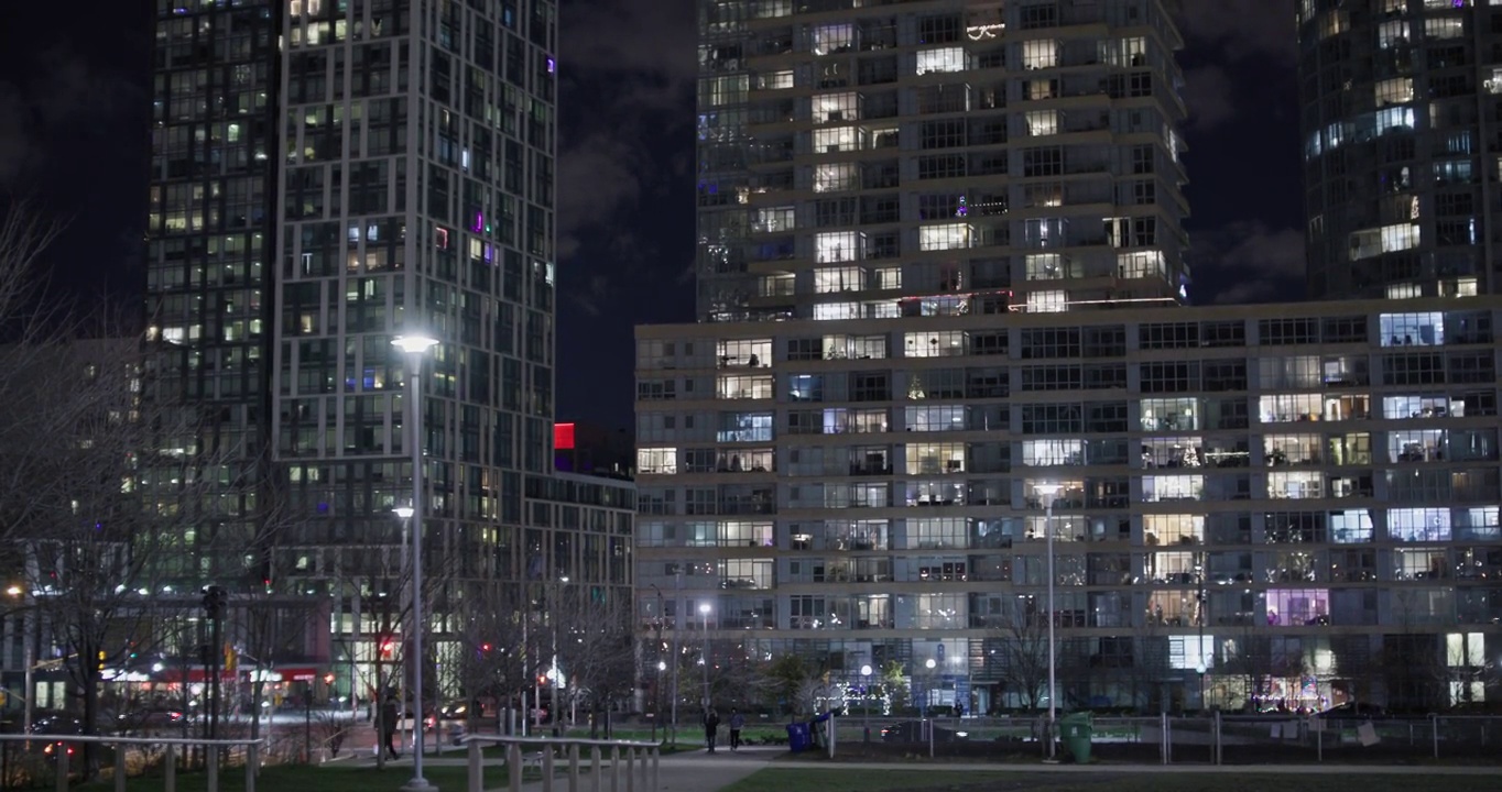 多伦多市区夜间的街景视频素材