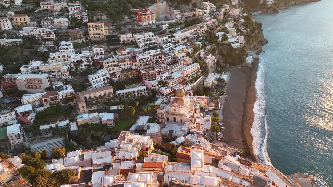 波西塔诺，意大利阿马尔菲海岸的旅游胜地。视频素材