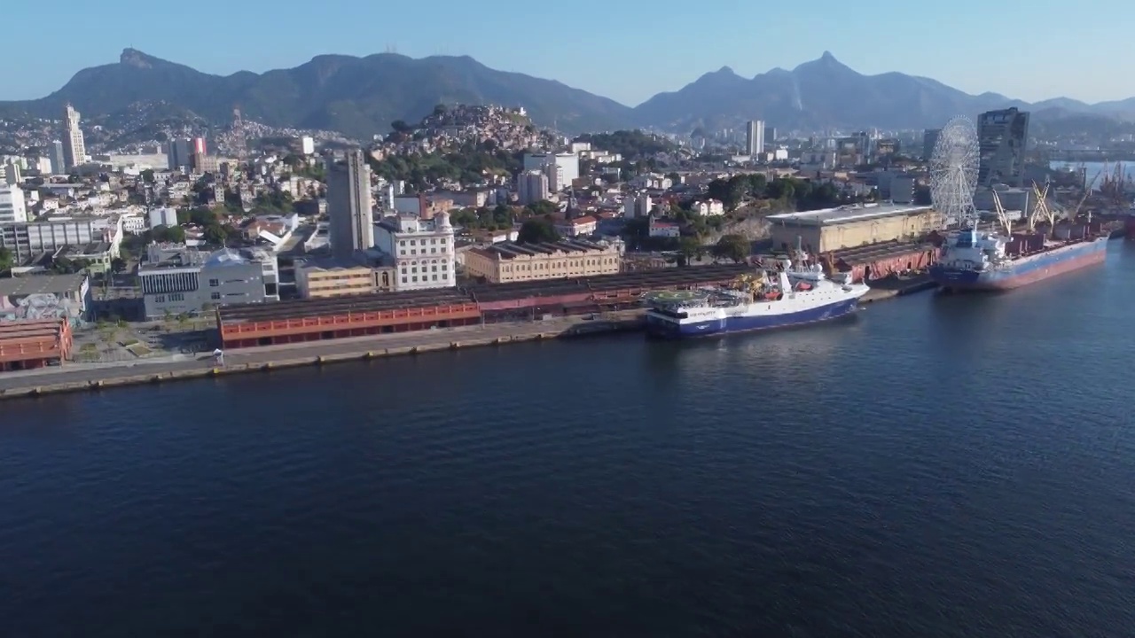 porto maravilha, port area, guanabara bay, tunnel marcelo de alencar，里约热内卢de janeiro, RJ, 2021空气无人机视频素材