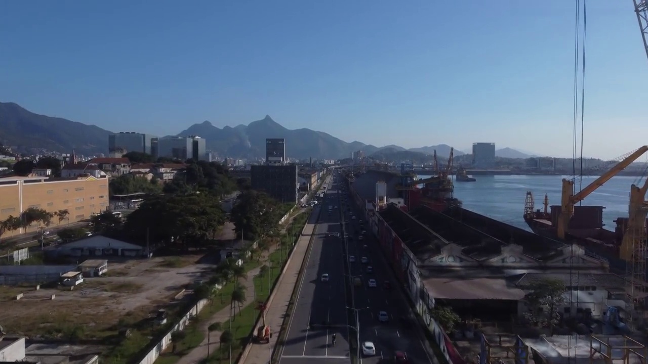 porto maravilha, port area, guanabara bay, tunnel marcelo de alencar，里约热内卢de janeiro, RJ, 2021空气无人机视频素材