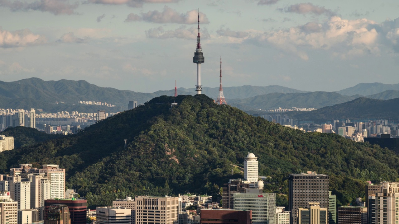 N首尔塔/韩国首尔中区视频素材